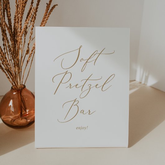 Delicate Gold Calligraphy Wedding Soft Pretzel Bar Reclamebord Met Voetstuk