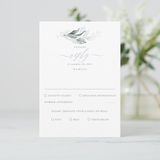 Delicate Greenery en Dusty Blue Wedding RSVP (Staand voorkant)