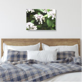Delicate Hydrangeas Canvas Afdruk (Insitu (Slaapkamer))