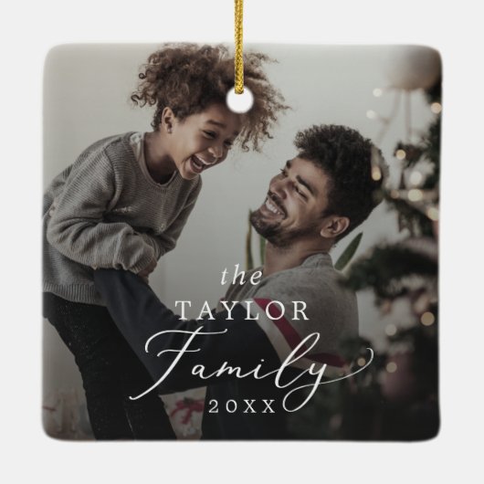 Delicate jaarlijkse familie donkere overlay foto a keramisch ornament (Achterkant)