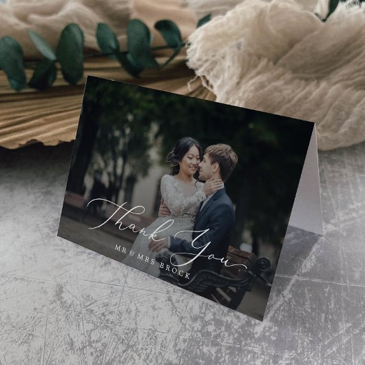 Delicate kalligrafie donkere fotobedekking bedankkaart