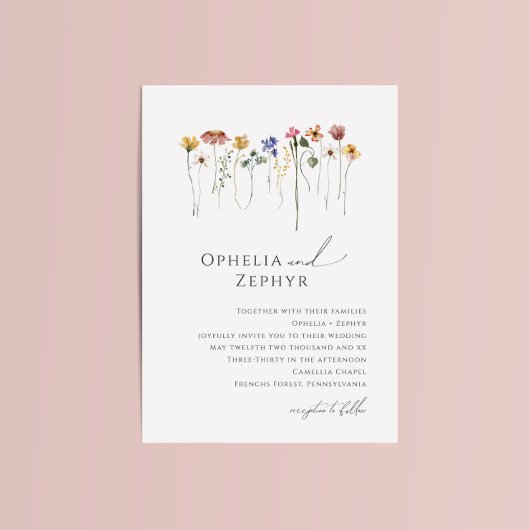 Delicate kleurrijke wilde bloem | Uitnodiging tot