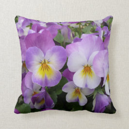 Delicate Mauve Pansies Kussen