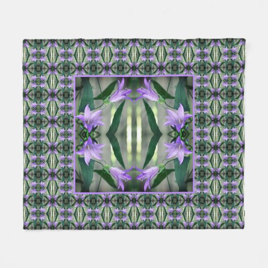 Delicate Paarse leliebloemen Abstract patroon Fleece Deken (Voorkant (Horizontaal))