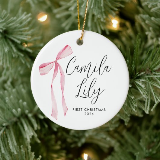 Delicate Pink Bow Baby Meisje Eerste Kerstmis Keramisch Ornament (Boom)