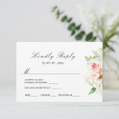 Delicate Pink Flowers Greenery Floral Wedding RSVP Kaartje (Staand voorkant)