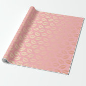 Delicate Pink Pastel Golden Kiss Hugs Cadeaupapier (Uitgerold)
