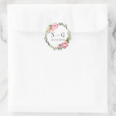 Delicate Pioen Typografie Chic Monogram Bruiloft Ronde Sticker (Tas)