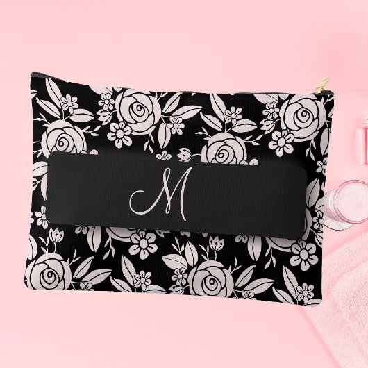 Delicate Roses Personalized Etui