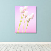 Delicate Roze Tulpen Uitgerekt Canvas Print (Insitu (Houten vloer))