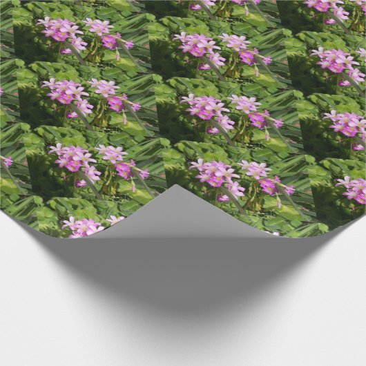 Delicate roze voorjaarsbloemen cadeaupapier (Hoek)