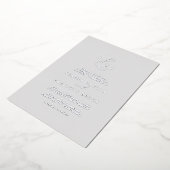 Delicate Silver Foil Grey Formal Monogram Weddensc Folie Uitnodiging (Gedraaid)