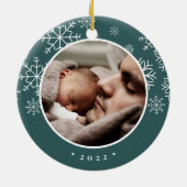 Delicate sneeuw | Eerste kerstfoto baby's Keramisch Ornament (Achterkant)