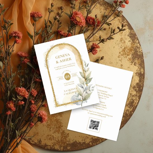 Delicate Spring Green & Beige Floral Arch Wedding Kaart