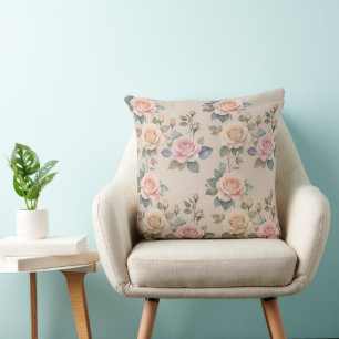 Delicate watercolorrozen in zachte pastelkleuren kussen