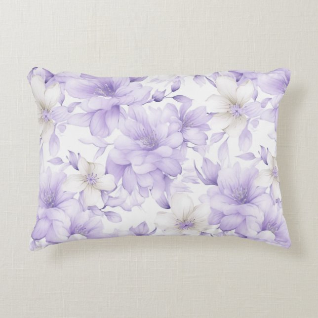 Delicate waterverf paarse bloemen  accent kussen (Voorkant)