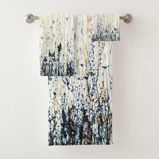 Delicate wilde bloemen waterverf blauw lichtgeel bad handdoek (Insitu)