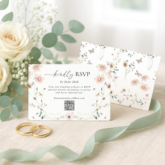 Delicate Wildflower Trouw-QR-code RSVP Kaartje