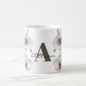 Delicate witte orchidee bloemen monogram koffiemok (Center)