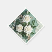 Delicate witte rozen en groene bladeren servet (Hoek)