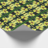 Delicate Yellow Wildflower, op maat Cadeaupapier (Hoek)