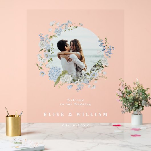 Delicate zachte blauwe bloemenkrans bruiloft welko acryl bord (Huwelijk)