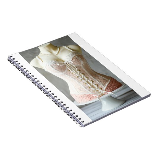 delicious bustier cake and sugar past notitieboek (Rechterzijde)