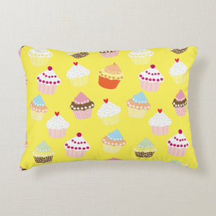 Delicious Decorated Birthday Cupcakes Accent Pillo Kussen