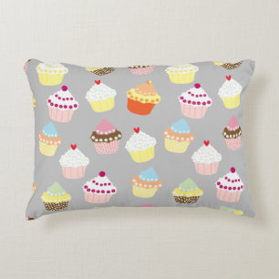 Delicious Decorated Birthday Cupcakes Accent Pillo Kussen
