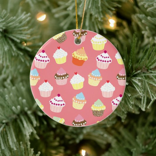 Delicious Decorated Birthday Cupcakes Keramisch Ornament (Boom)