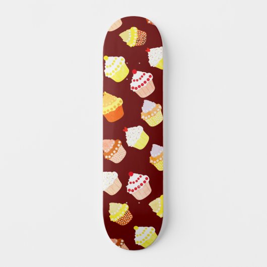 Delicious Decorated Birthday Cupcakes Persoonlijk Skateboard (Voorkant)