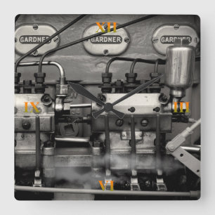 Delicious Engineering Vierkante Klok