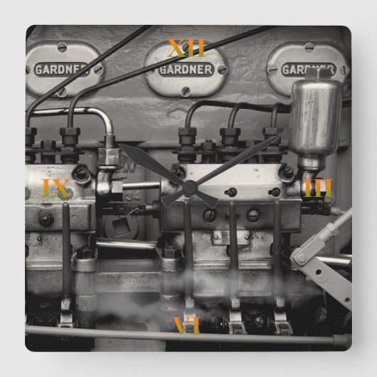 Delicious Engineering Vierkante Klok (Voorkant)