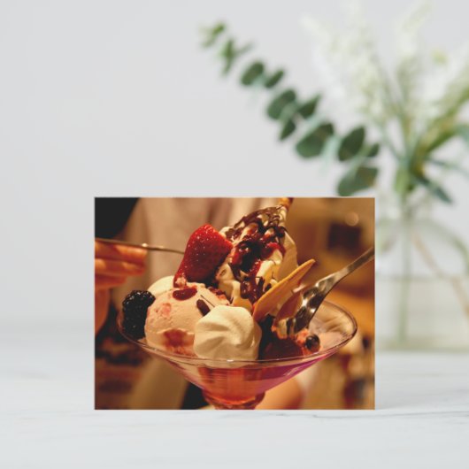 "Delicious Ice Cream Sundae" Briefkaart (Staand voorkant)