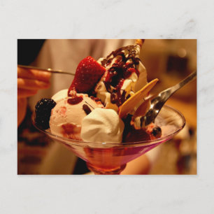 "Delicious Ice Cream Sundae" Briefkaart
