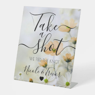 Delige Sinaasappelbloemen Calligrafie Neem een f Reclamebord Met Voetstuk