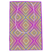 Delish Paarse alternatief diamantpatroon Medium Cadeauzakje (Voorkant)