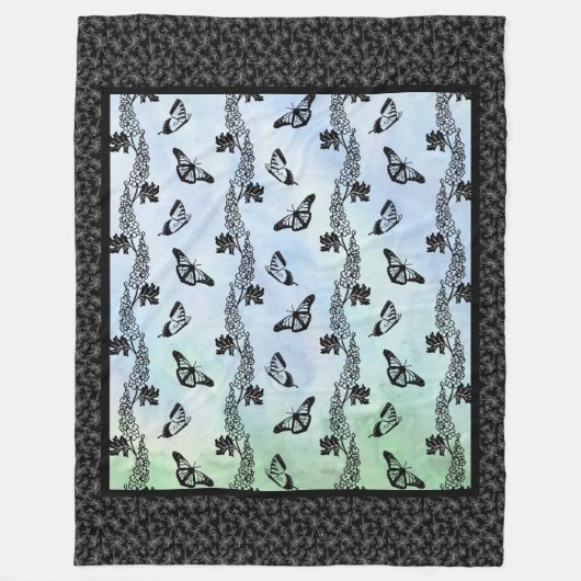 Delphiniums en Butterflies op Sky Fleece Blanket (Voorkant)