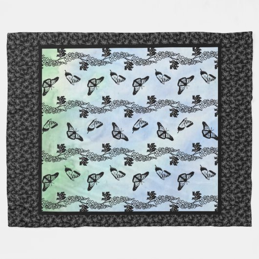 Delphiniums en Butterflies op Sky Fleece Blanket (Voorkant (Horizontaal))