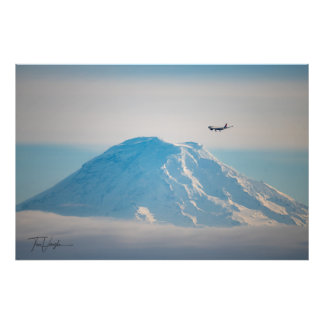 Delta jet vliegend door Mt. Rainier - Seattle, WA Foto Afdruk