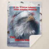 DELTA RAIDERS met EAGLE Sherpa Deken (Voorkant)