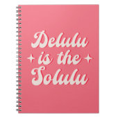 Delulu is de Solulu Notitieboek (Voorkant)