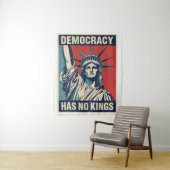 Democracy Has No Kings Protest Sign: Statue of Lib Wandkleed (In situ)