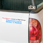 Democraten investeren in mensen bumpersticker (Op Truck)