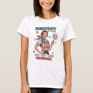 Democratie gaat dood, maar hé, mooi vuurwerk t-shirt
