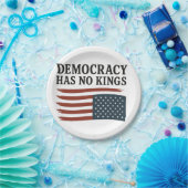 Democratie heeft geen koning tegen Trump Papieren Bordje (Feest)
