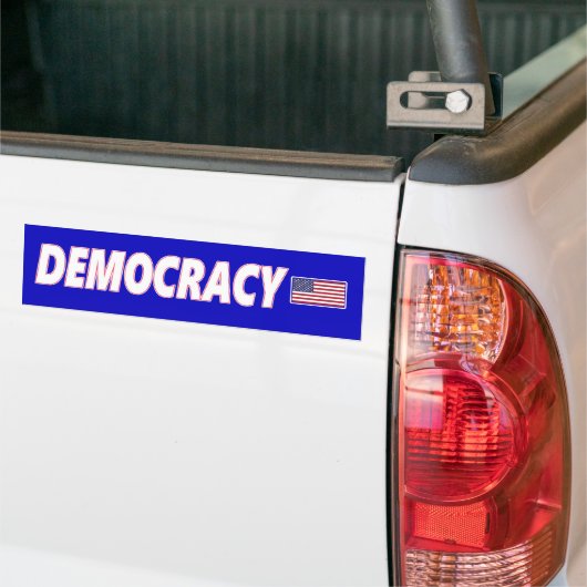 Democratie met vlag bumpersticker (Op Truck)