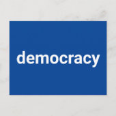 Democratie minimalistische typografie wit en blauw briefkaart (Voorkant)