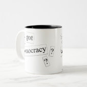democratie ? tweekleurige koffiemok (Voorkant links)