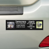 Democratie versus vrijheid bumpersticker (Op auto)